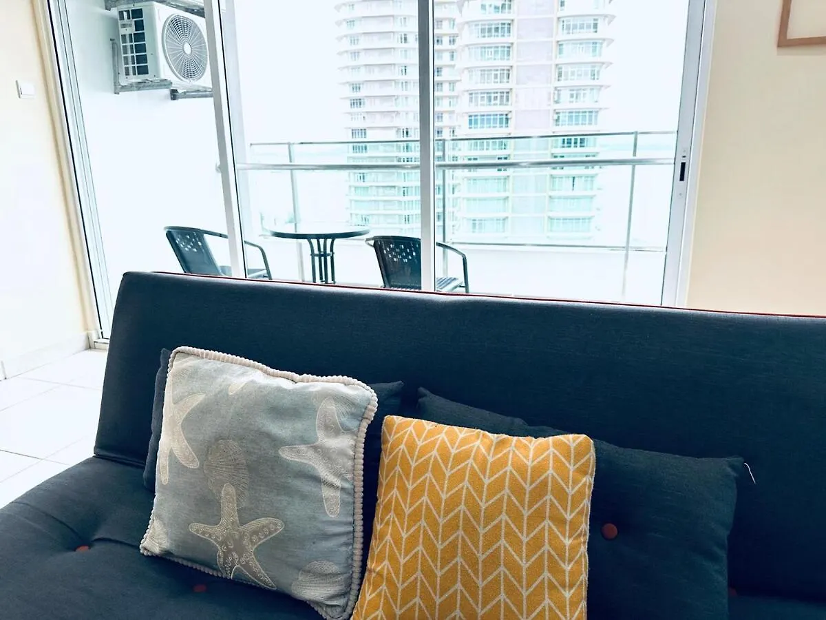 アパート 12Pax 3-Bedroom L Seaview L Georgetown L Gleneagles L Mansion One マレーシア